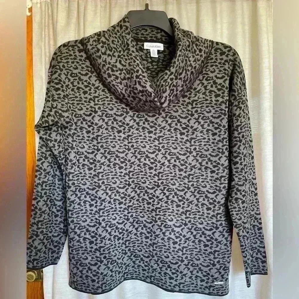Calvin Klein cardigan